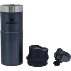 Stanley The Trigger-Action Travel Mug 0.47L Blauw 6 Stanley The Trigger-Action Travel Mug 0.47L Blauw -Winkel Voor Buitenartikelen 73123 stanley the trigger action travel mug 047l nightfall